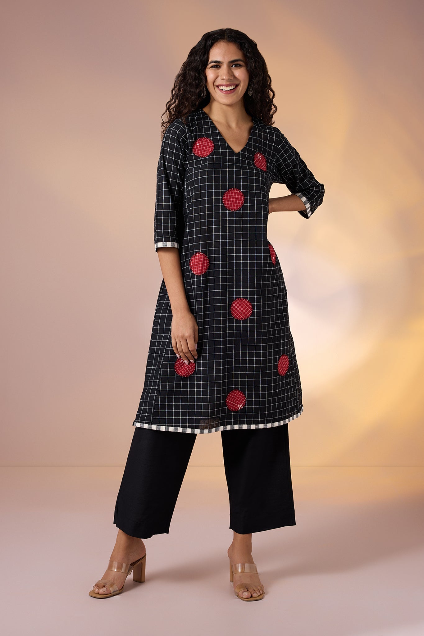 Maati Craft Gulabi Onyx Polka Cotton Kurta with Red Polka Applique