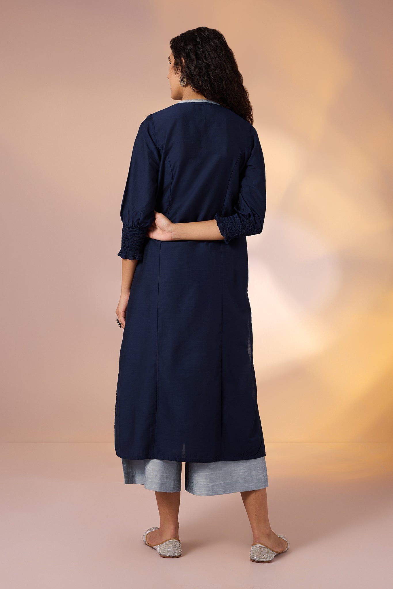 Maati Craft Gulabi Sapphire Night & Silver Trace Silk Slub Luxe Kurta with Smocked Cuff & Mirror
