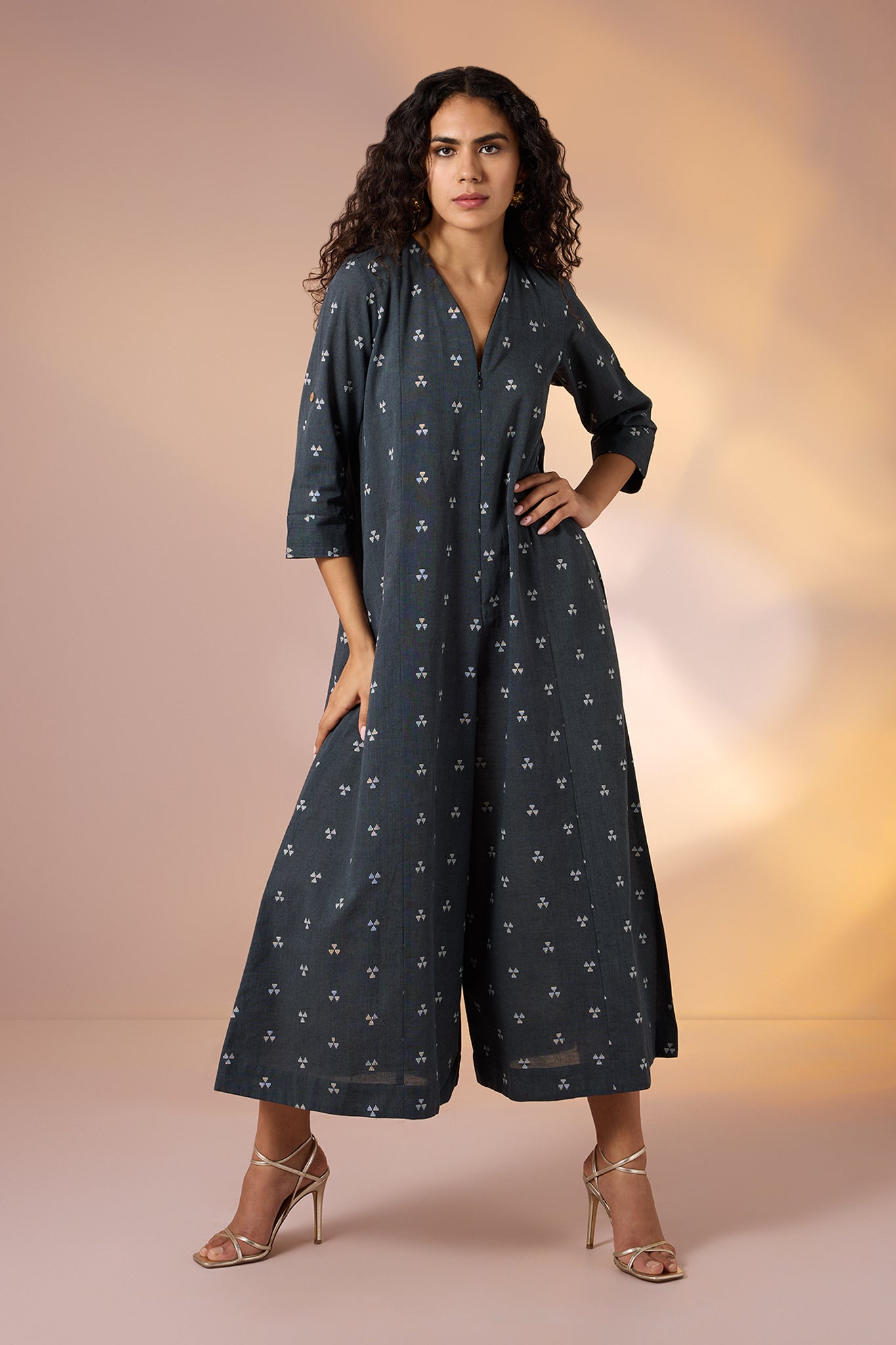 Maati Craft Gulabi Prism Grey Front Zipper Cotton Jumpsuit with Pockets & Sleeves