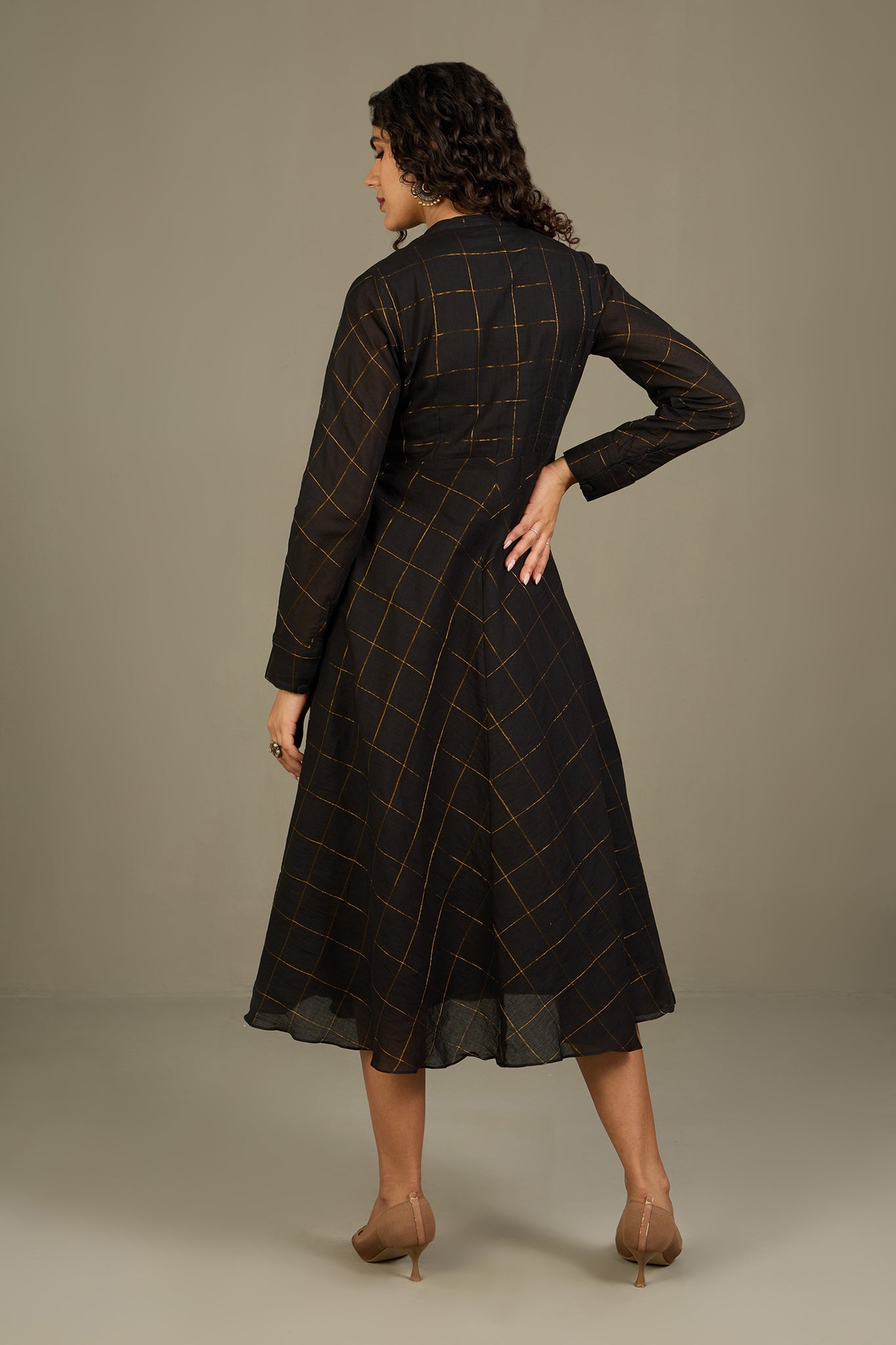 black flare dress