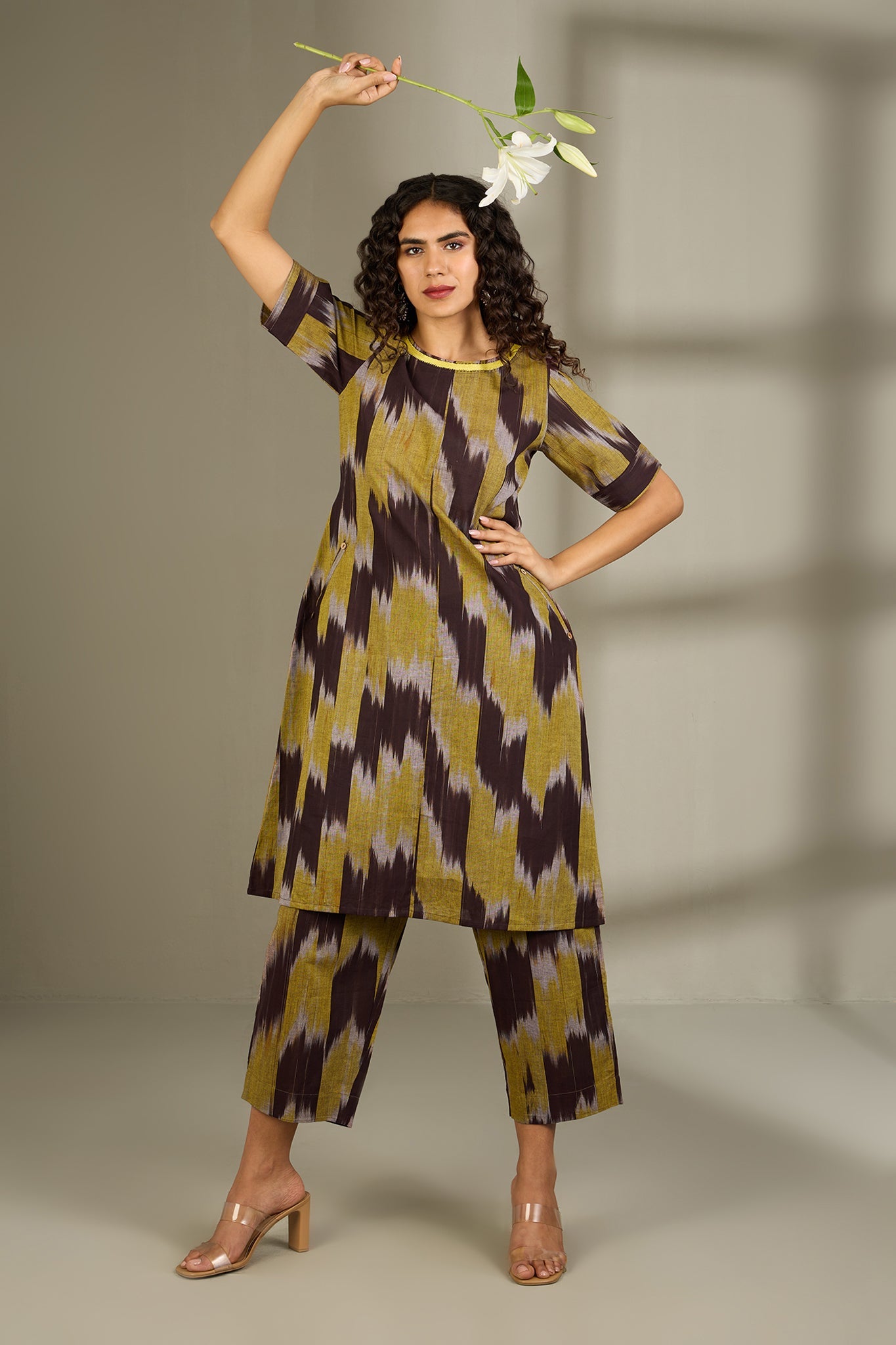 Maati Craft Co-ord Set Earthen Gold Round Neck Kurta (set of 2)
