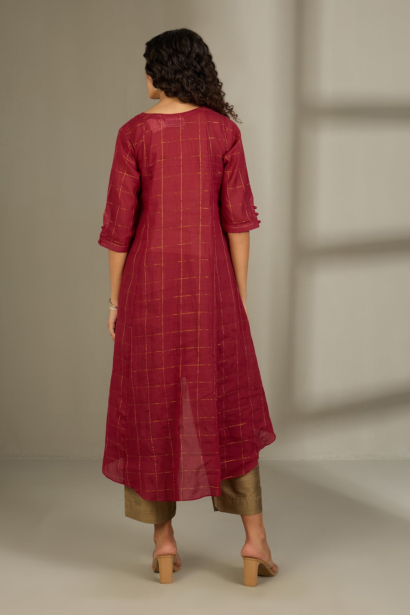 Maati Craft Amber Gridlight Asymmetrical Hemline Kurta