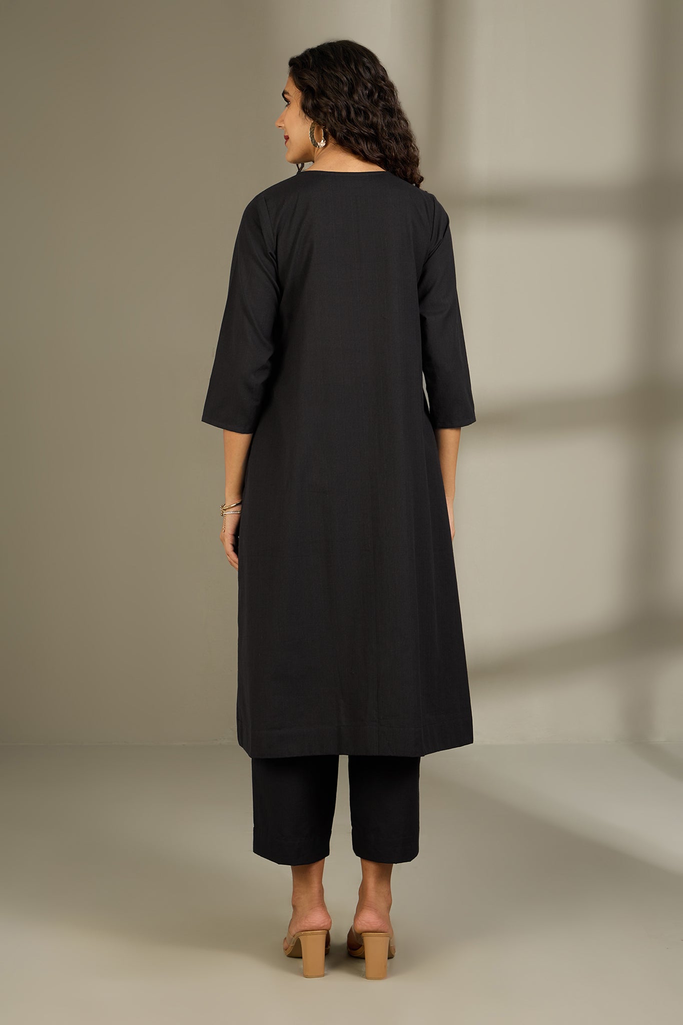 Maati Craft Co-ord Set Midnight Muse Smocked Yoke Kurta & Pants