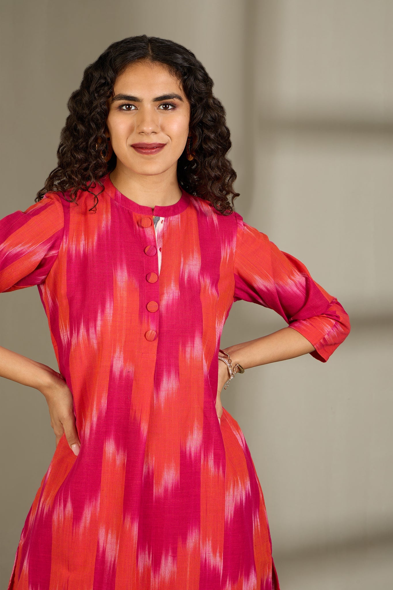 Maati Craft Flamekissed Hues Stand Collar Kurta with Round Hemline