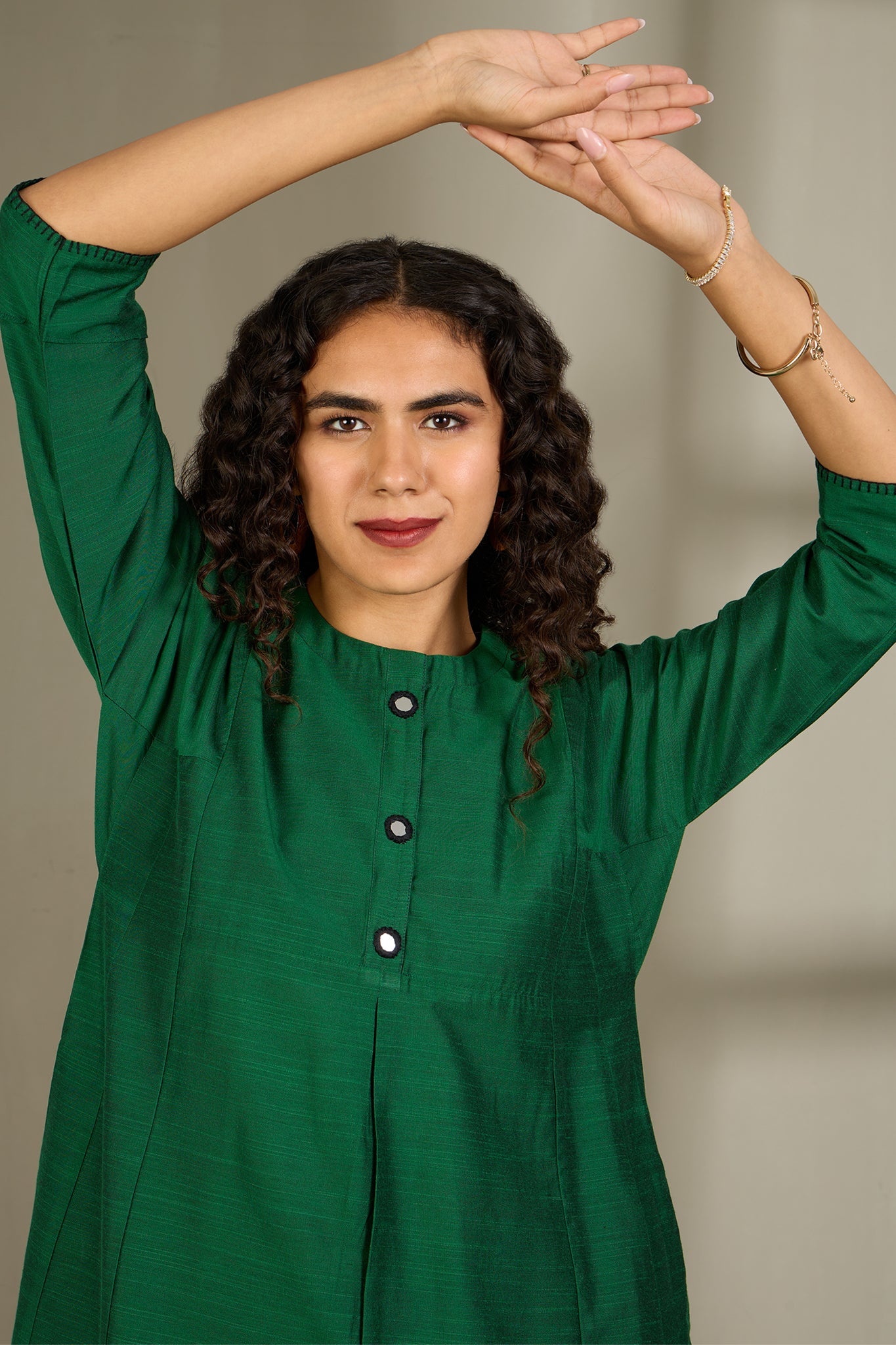 Maati Craft Shadowleaf Elegance Silk Slub Kalidar Kurta