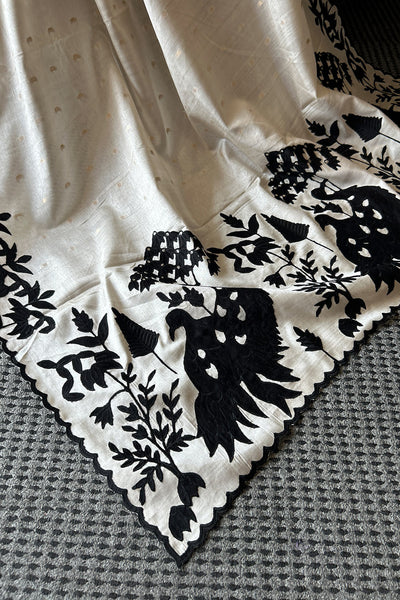 Semi Tussar saree with Deep black applique