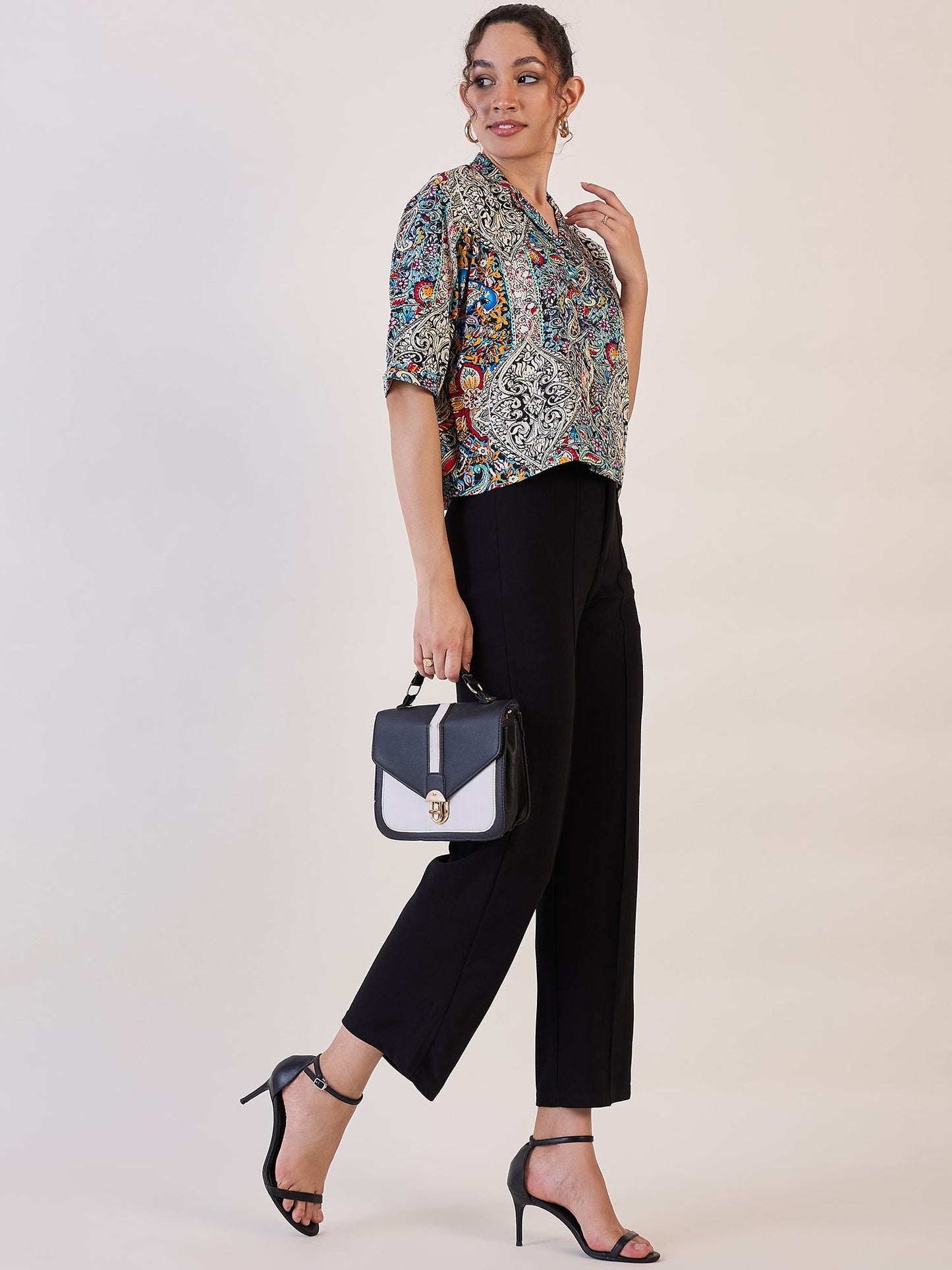 PowerSutra Multicolor Notch Collar Boxy Top