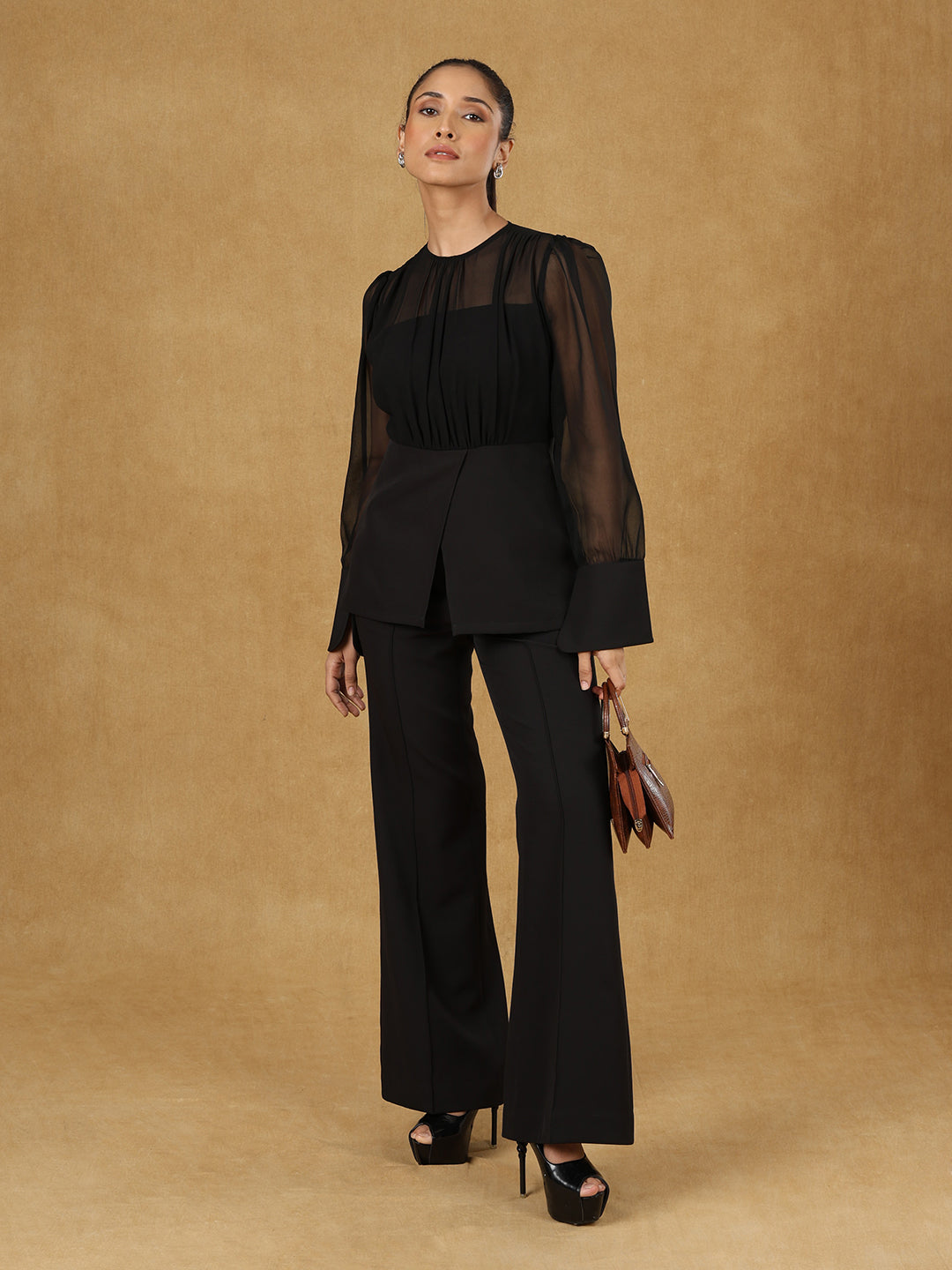 PowerSutra Black Gather Detail Top