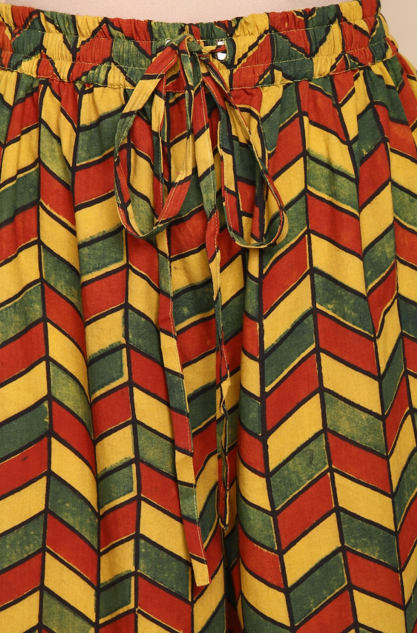 Maati Craft elasticated printed farshi - multicolored & kaju katli