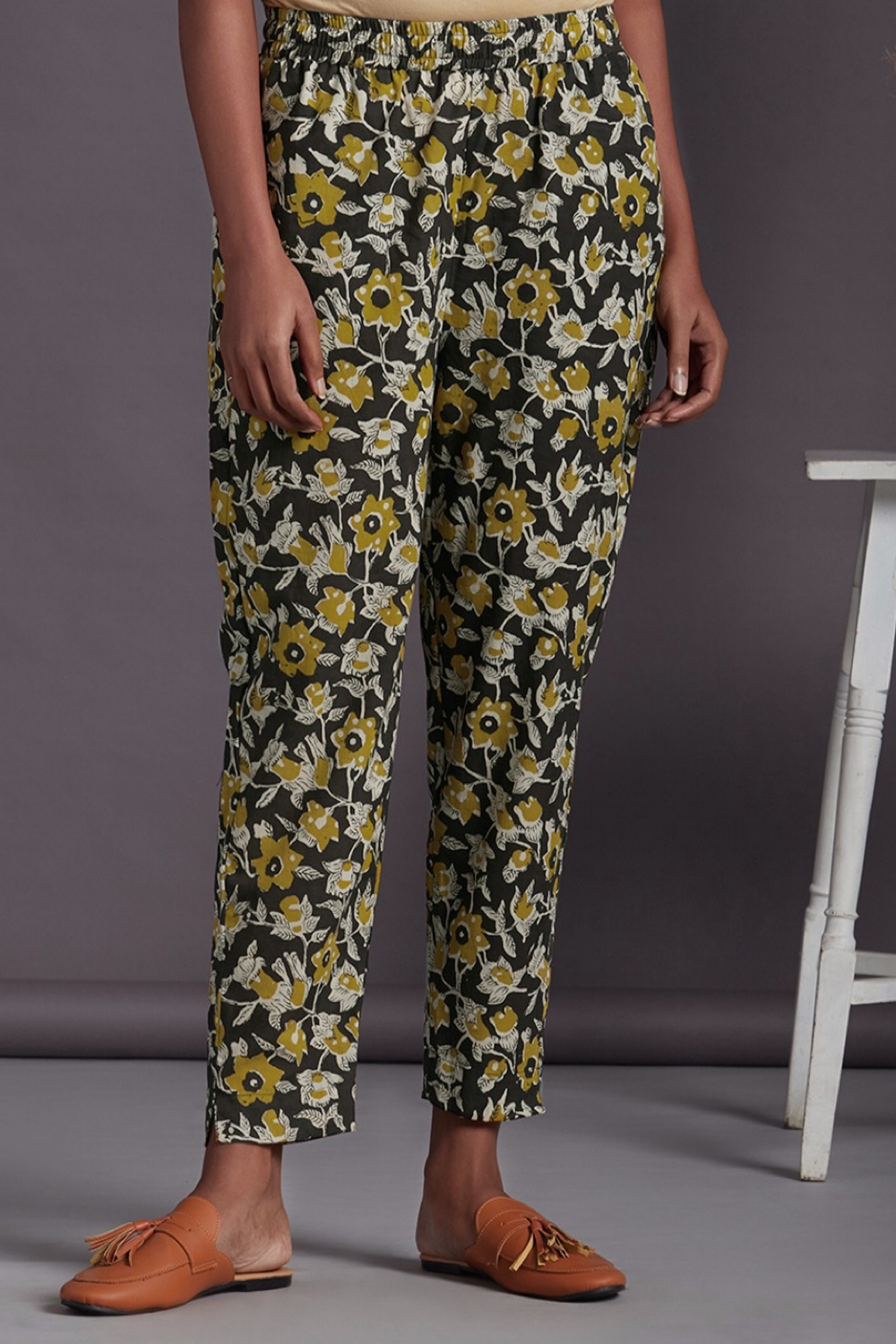 Maati Craft elasticated printed narrow trouser - ebony & daffodils