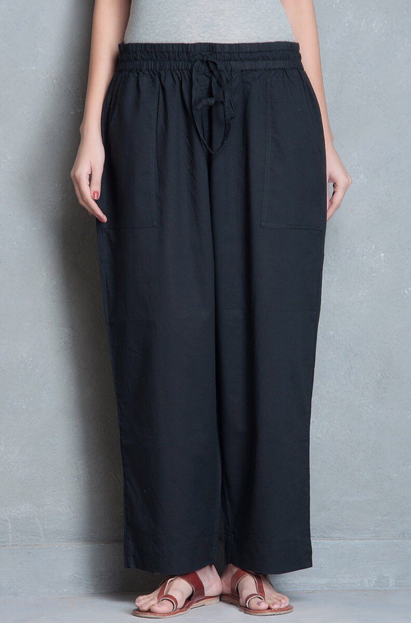 Maati Craft Comfort fit pants - BLACK Cotton