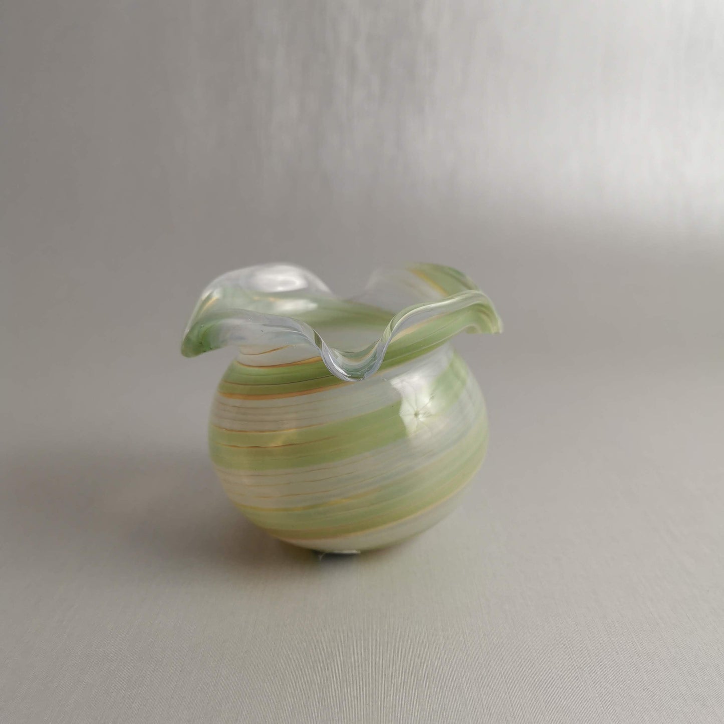 Art Glass Bowl /Vase Melo