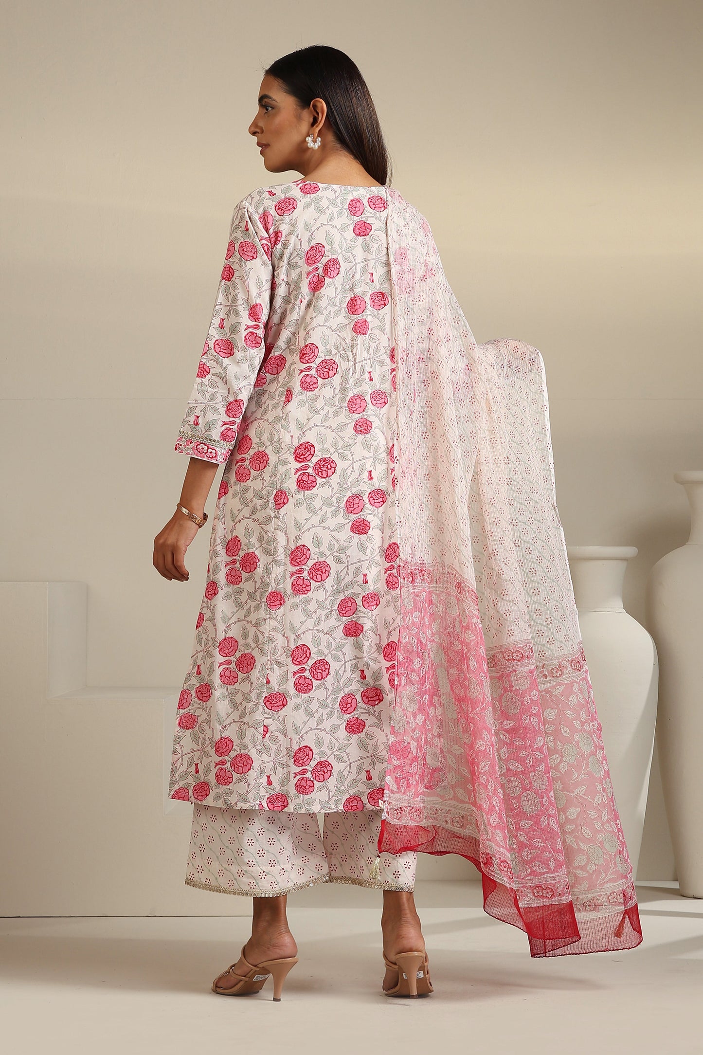 Murraya White Rosalia Kurta Set of 3