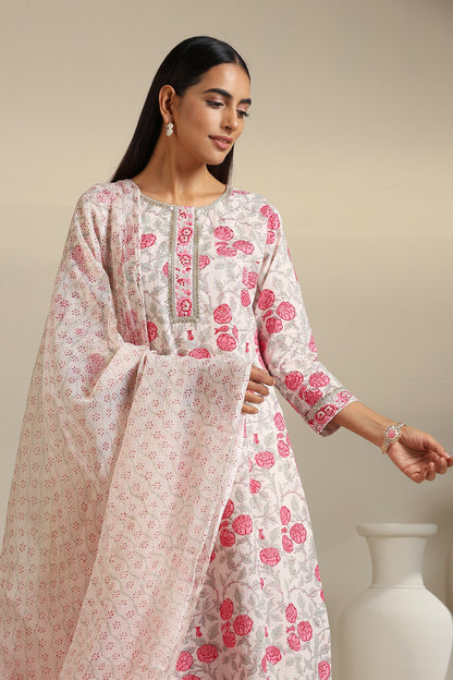 Murraya White Rosalia Kurta Set of 3