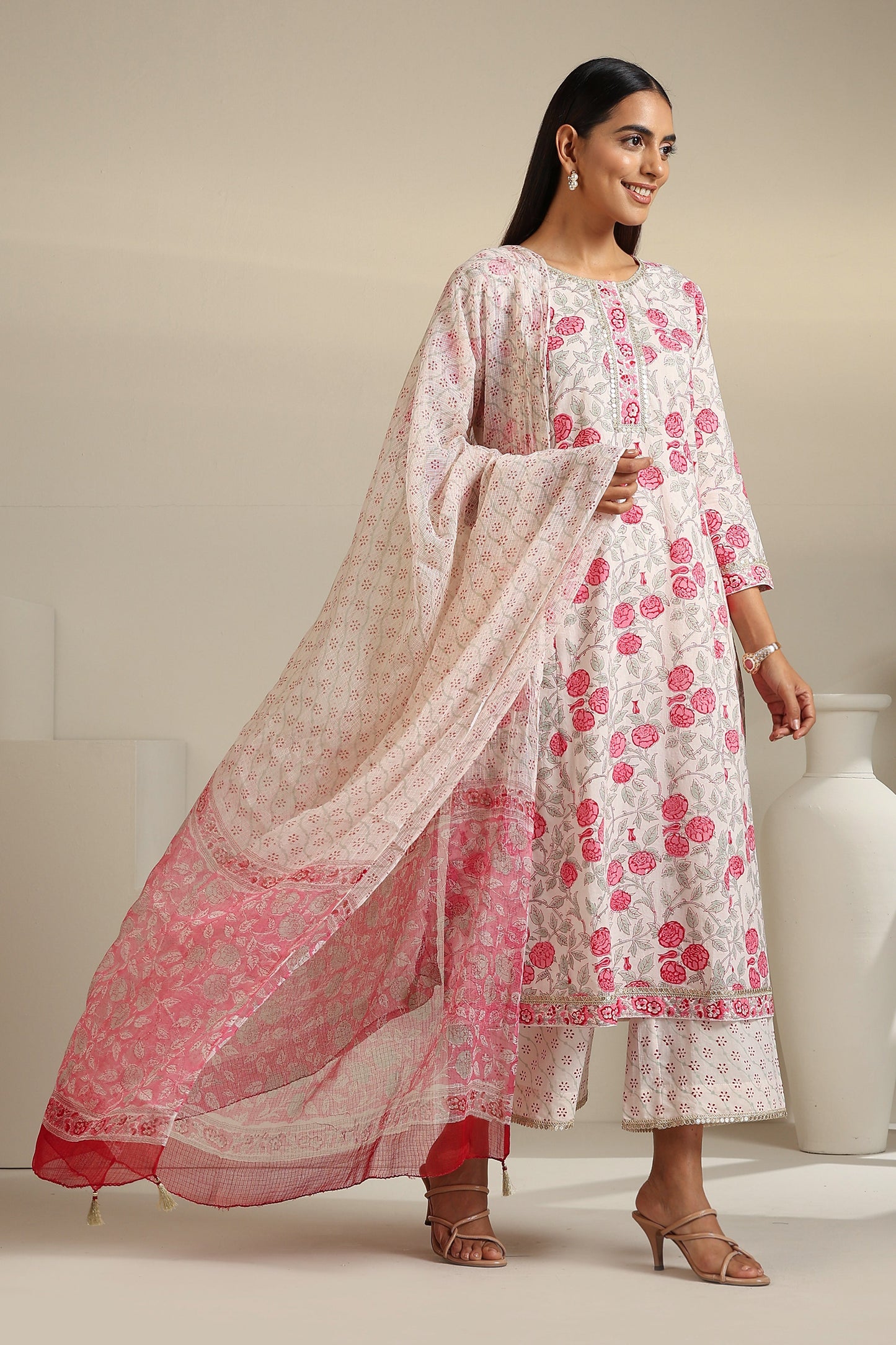 Murraya White Rosalia Kurta Set of 3