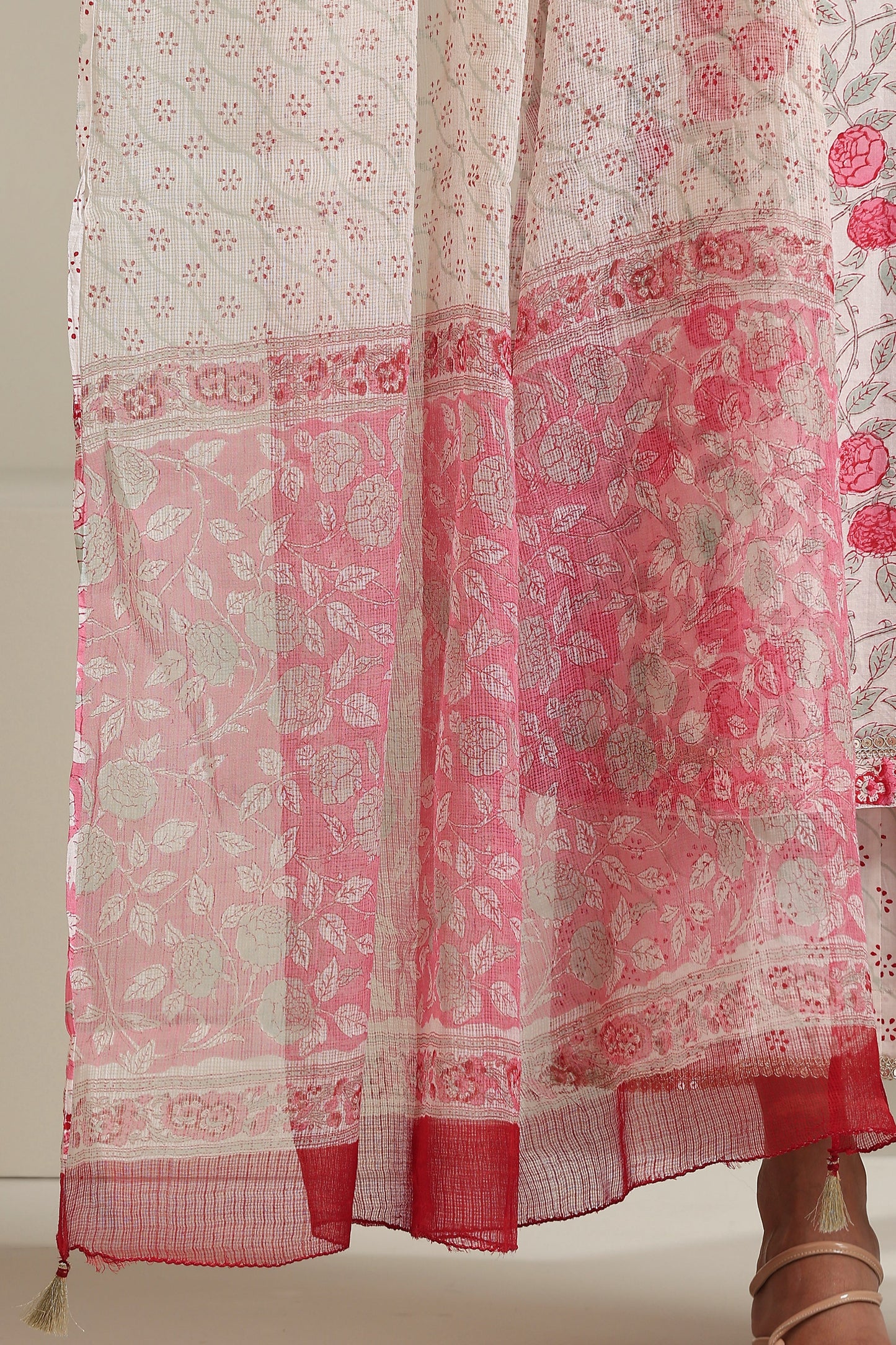 Murraya White Rosalia Kurta Set of 3