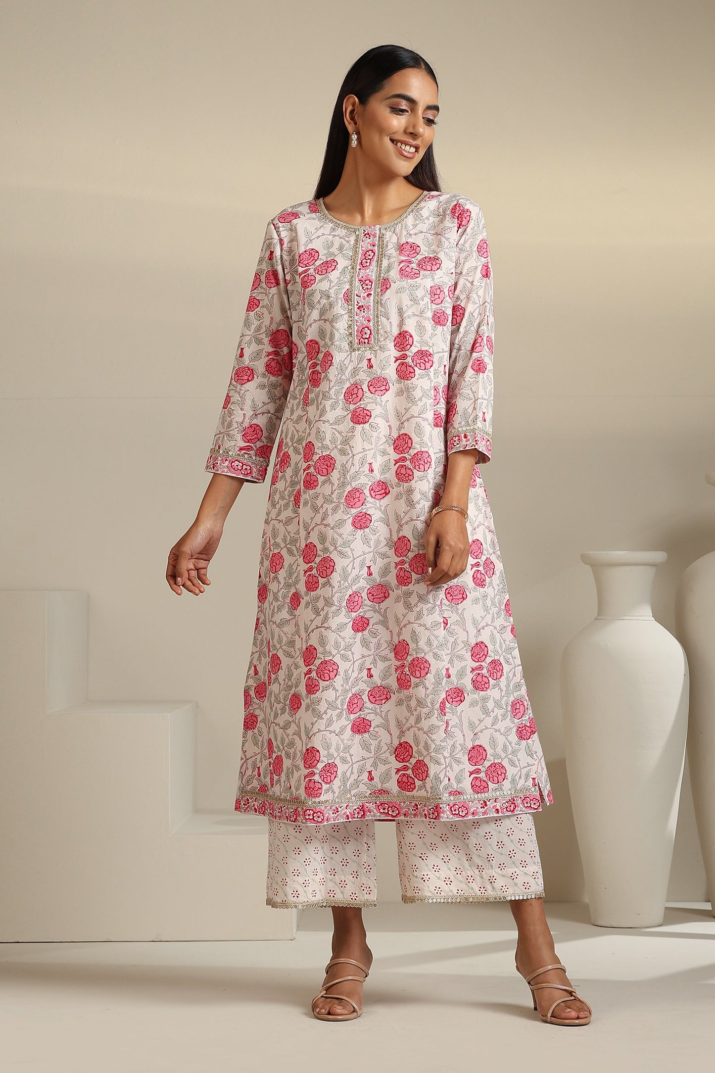 Murraya White Rosalia Kurta Set of 3