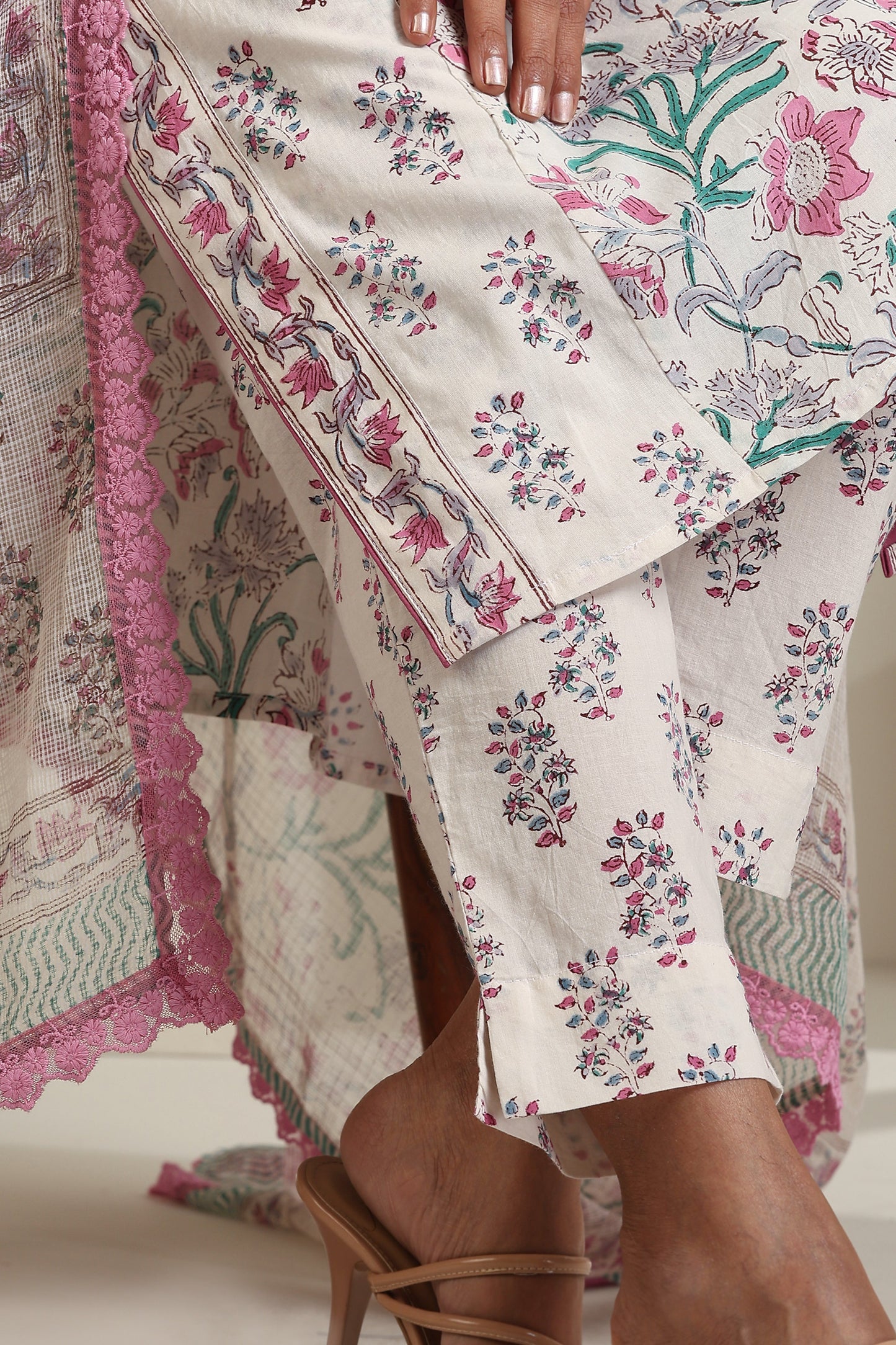 Murraya Purple Hibiscus Floral Kurta Set of 3