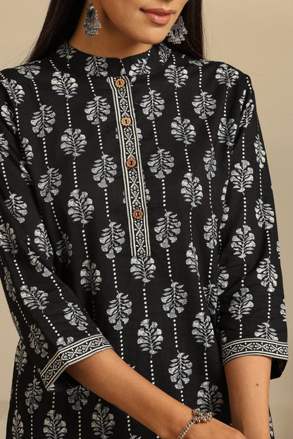 Murraya Black Onyx Kurta Set of 2