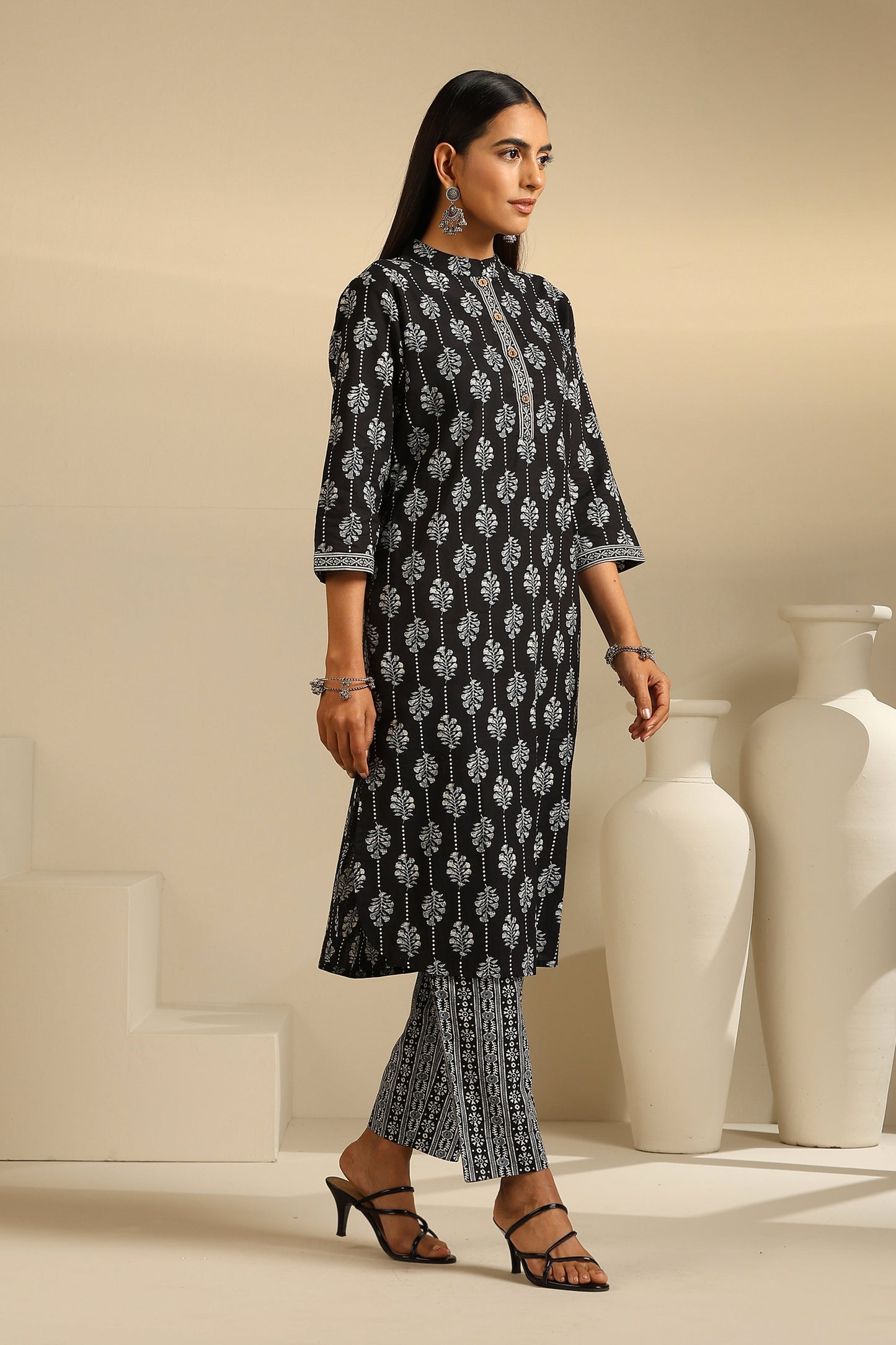 Murraya Black Onyx Kurta Set of 2