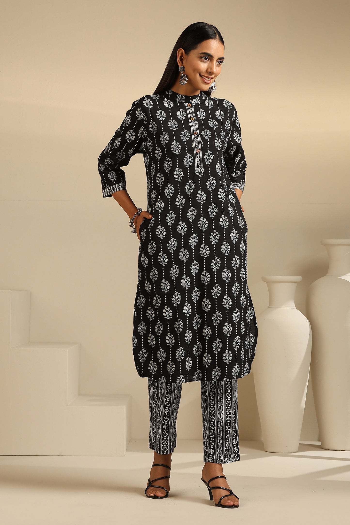 Murraya Black Onyx Kurta Set of 2