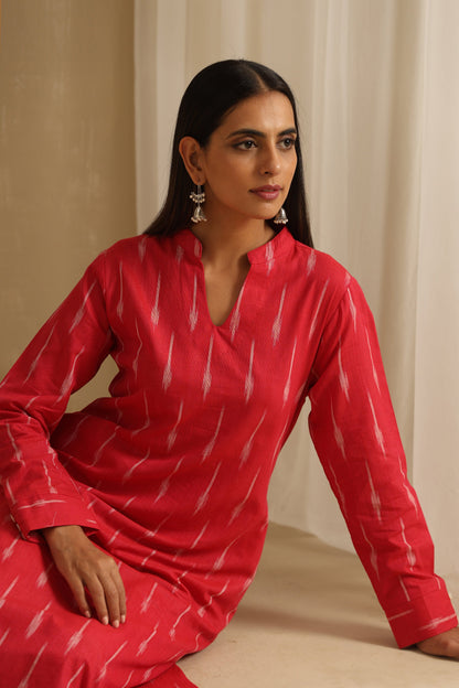 Murraya Raspberry Pink Ikat Handloom Cotton Kurta Set of 2