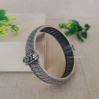 Oxidised kada 