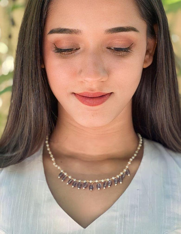 Pearl Necklace With Onyx Stone