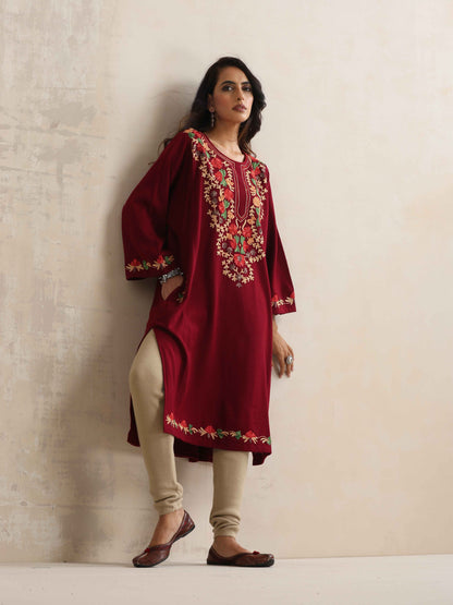 trueBrowns Maroon Kashmiri Embroidered Woollen Phiran Kurta