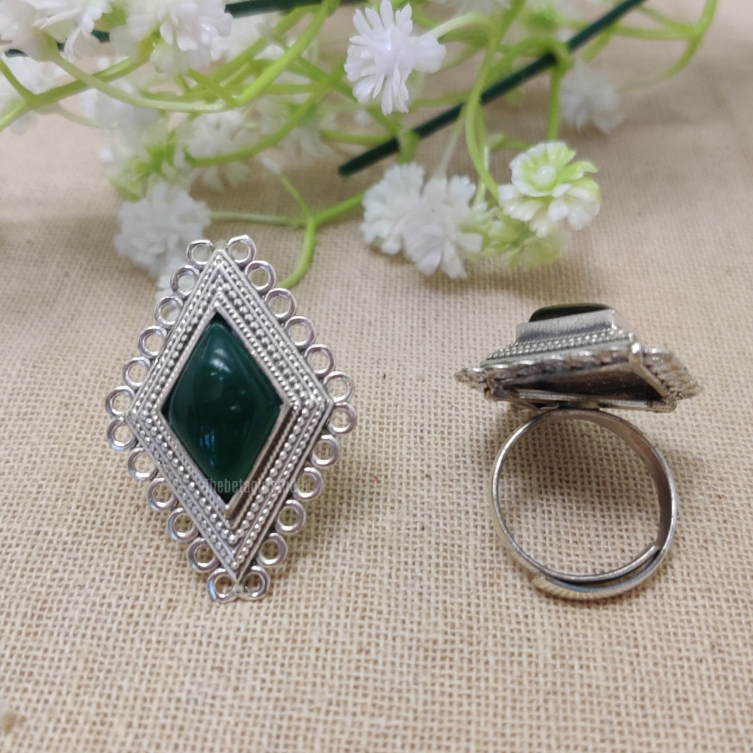 Emerald silver ring