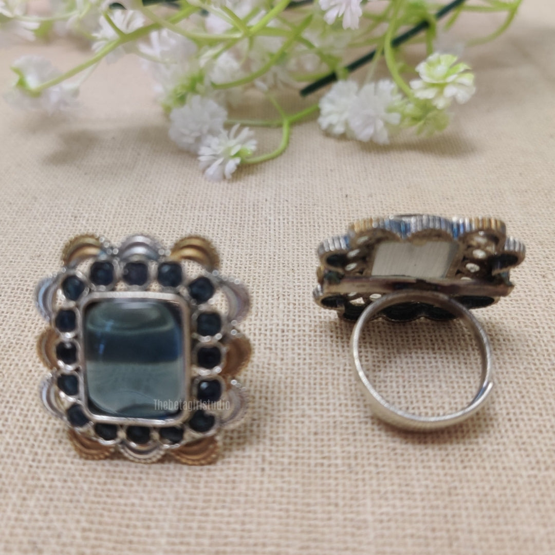 Dual Tone stone ring