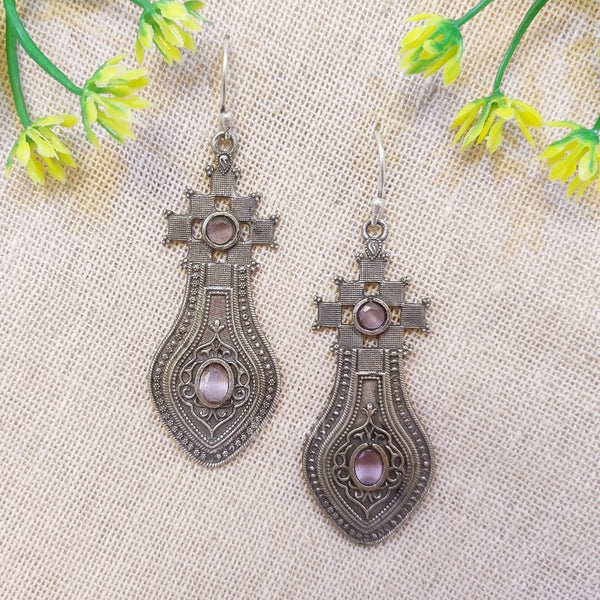 Oxidised dangle earring