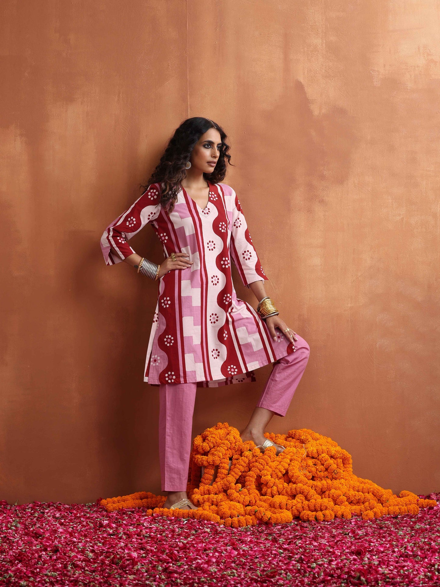 trueBrowns Pink Geometric Print Kurta Co-ord Set