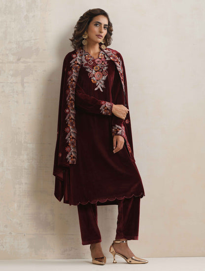 trueBrowns Maroon Velvet Floral Embroidered Kurta Pant Dupatta Set