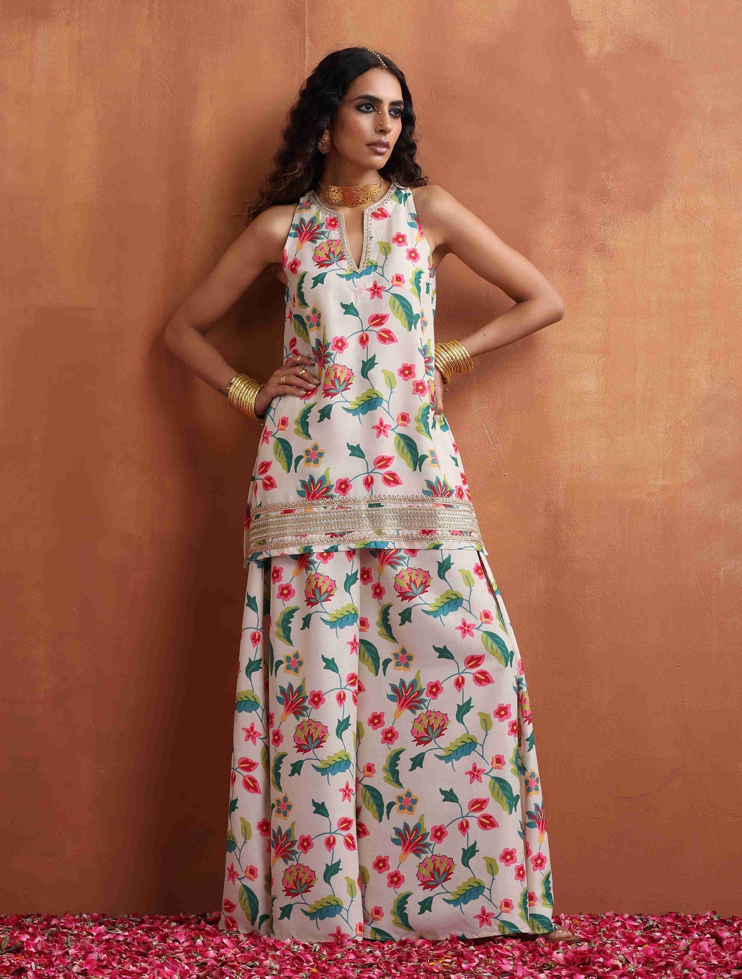 trueBrowns Off White Print Sharara Set