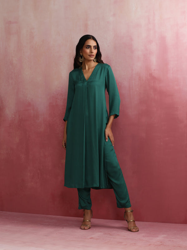 trueBrowns Green Modal Pleated Kurta Set