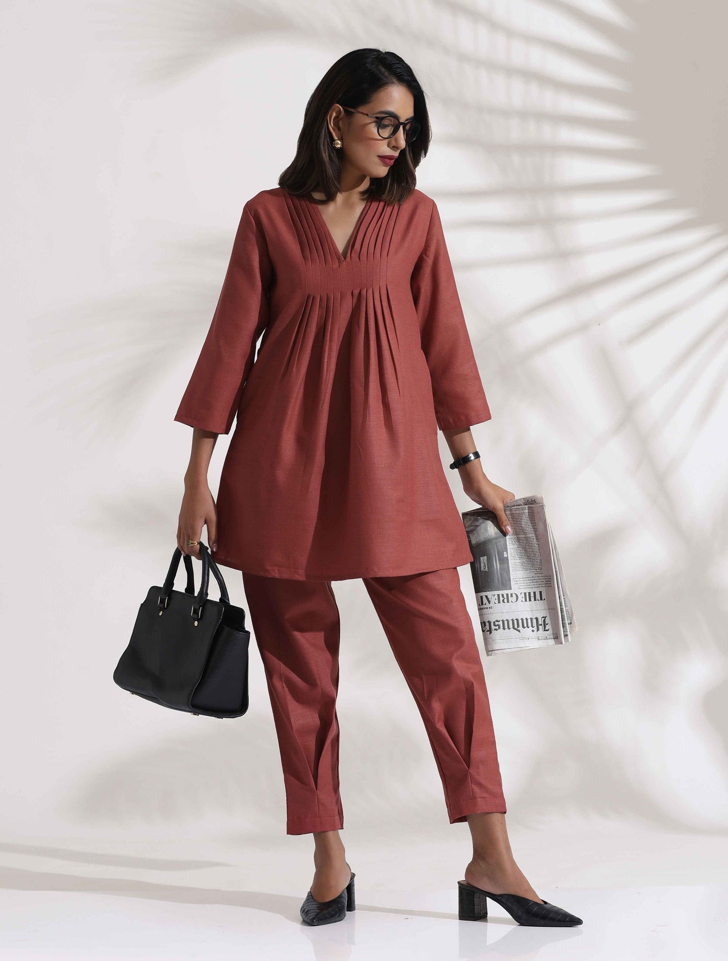 trueBrowns Pink Slub Pleated Co-ord Set