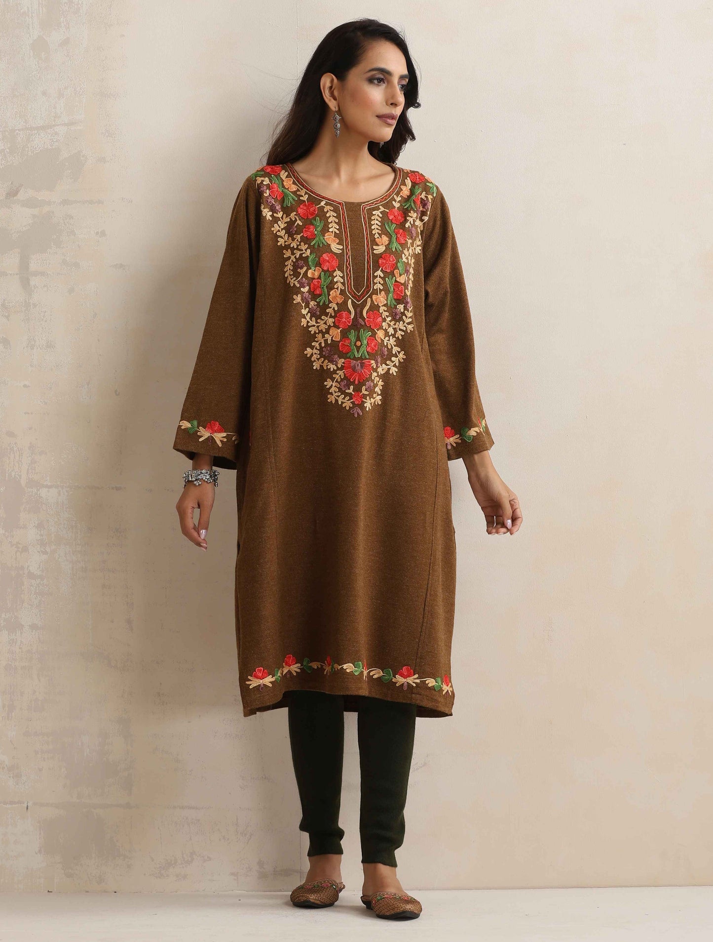 trueBrowns Brown Kashmiri Embroidered Woollen Phiran Kurta