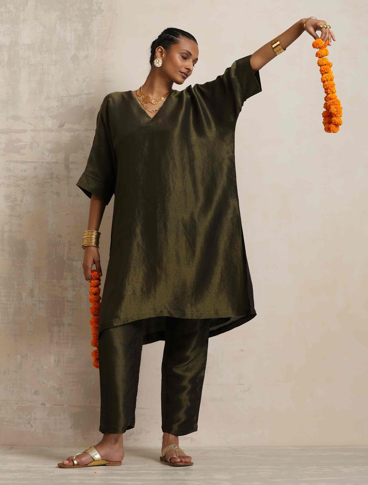 trueBrowns Black Tissue Kurta Co-ord Set