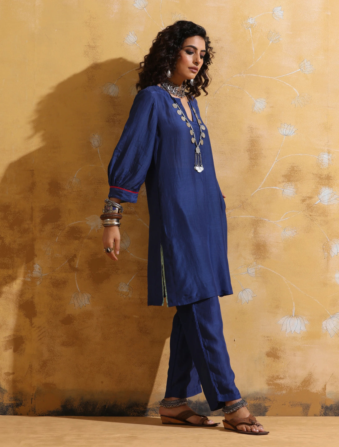 trueBrowns Blue Muslin Silk Relaxed Kurta Co-ord Set LP