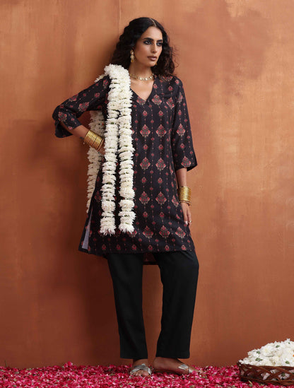 trueBrowns Black Print Kurta Co-ord Set