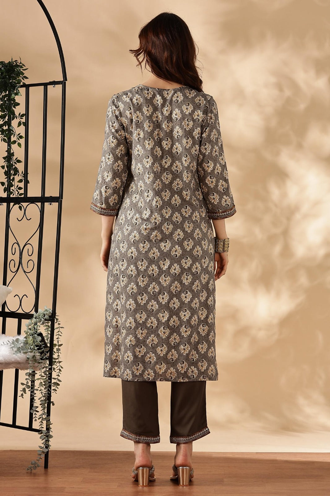 Printed Grey 3-Piece Salwar Suit LP- 48Hr Delivery
