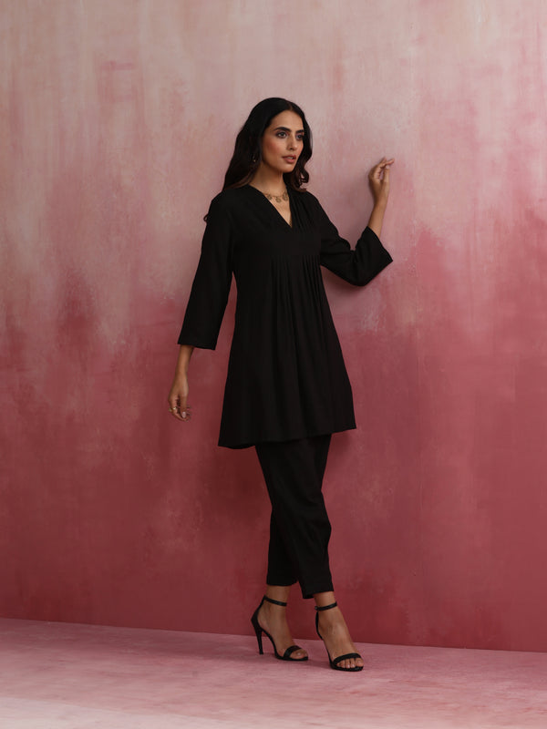 trueBrowns Black Viscose Slub Pleated Kurta Co-ord Set