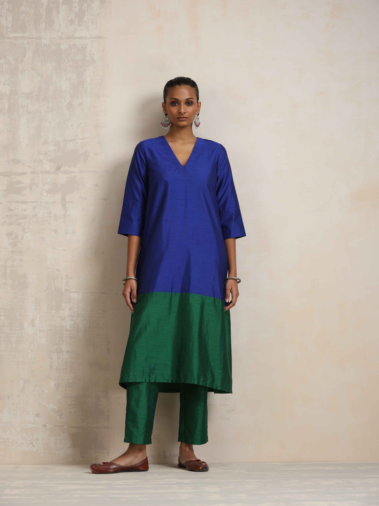 trueBrowns Blue Silk Kurta Set