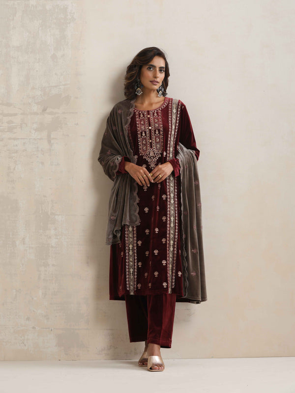 trueBrowns Maroon Velvet Embroidered Kurta Pant Dupatta Set