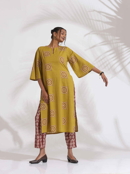 trueBrowns Green Cotton Print HighSlit Kurta Set