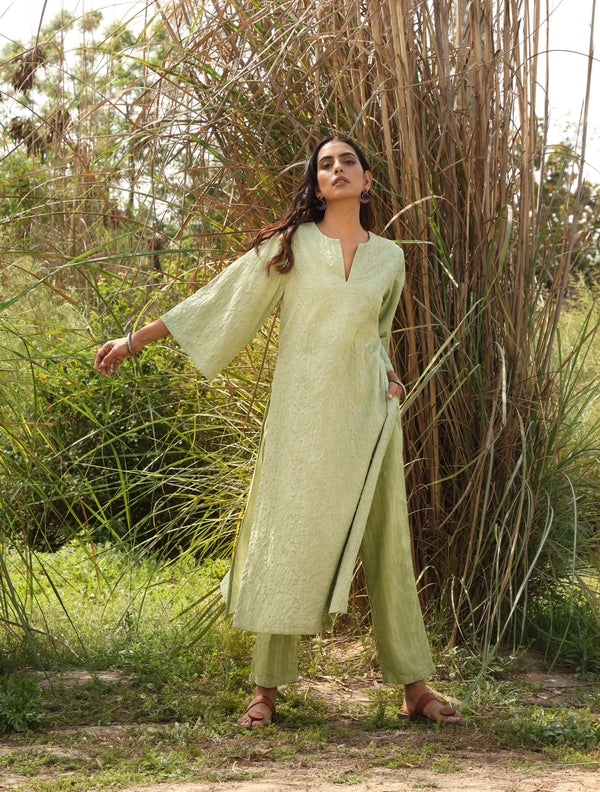 trueBrowns Green Cotton Embroidered Kurta Set