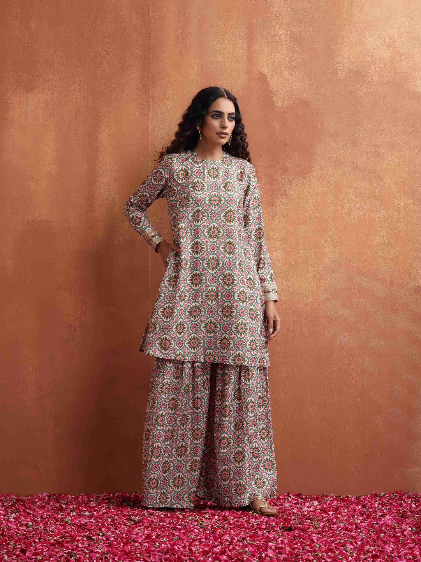 trueBrowns Off White Geometric Print Sharara Set