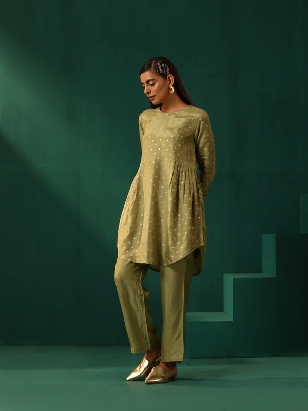 trueBrowns Green Square Viscose Silk Side Gathered Co-ord Set