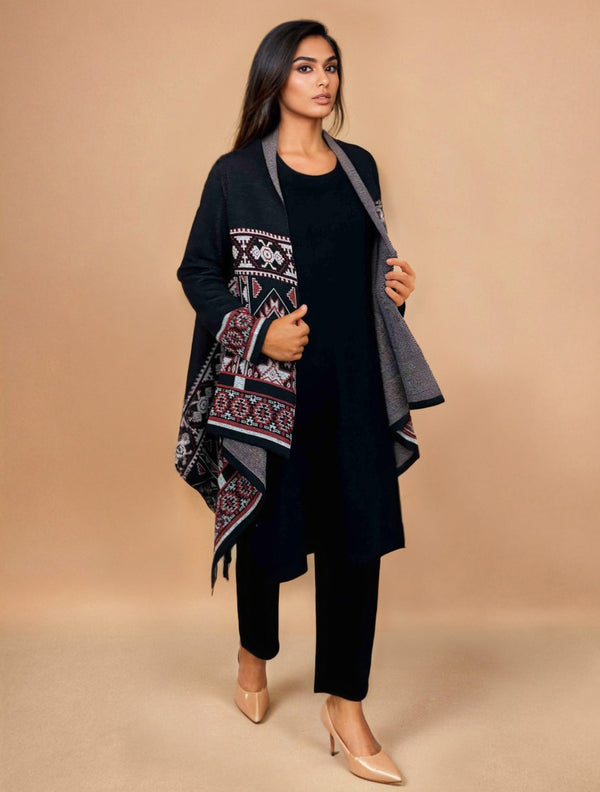 trueBrowns Black Woollen Geometric Kaftan Cape LP